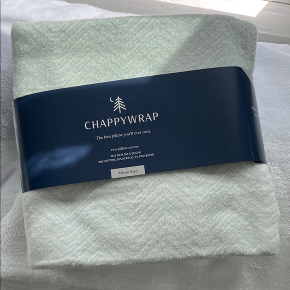 NWT ChappyWrap Pillow Cover Set, 20x20 in Bayside Herringbone Sky - Picture 2 of 5